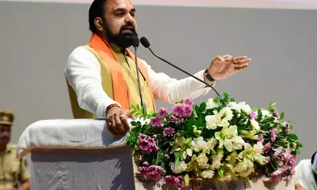 बिहार 30 सितंबर तक 30 से ज्यादा मिनरल ब्लॉक की नीलामी करेगा: सीएम सम्राट चौधरी बिहार 30 सितंबर तक 30 से ज्यादा मिनरल ब्लॉक की नीलामी करेगा: सीएम सम्राट चौधरी