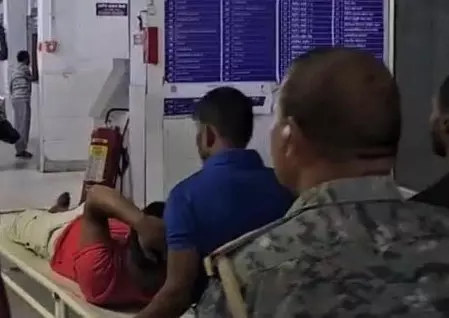 झारखंड : बैंक ऑफ महाराष्ट्र में डकैती की साजिश नाकाम, मुठभेड़ के बाद चार अपराधी गिरफ्तार, एक के पैर में लगी गोली झारखंड : बैंक ऑफ महाराष्ट्र में डकैती की साजिश नाकाम, मुठभेड़ के बाद चार अपराधी गिरफ्तार, एक के पैर में लगी गोली