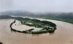 दक्षिण कोरिया में मूसलाधार बारिश से तबाही दक्षिण कोरिया में मूसलाधार बारिश से तबाही