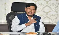 केंद्रीय मंत्रिमंडल में जल्द हो सकता है फेरबदल, रामदास आठवले ने बताया प्लान, इस पार्टी को एनडीए में आने का न्योता केंद्रीय मंत्रिमंडल में जल्द हो सकता है फेरबदल, रामदास आठवले ने बताया प्लान, इस पार्टी को एनडीए में आने का न्योता