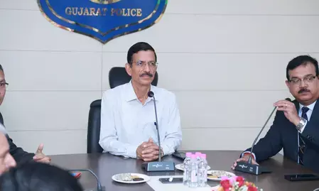 गुजरात: डीजीपी की अध्यक्षता में लॉ एंड ऑर्डर पर रिव्यू मीटिंग, कई बड़े निर्देश जारी