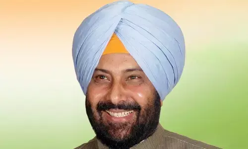 आप सरकार डीए पर हाई कोर्ट के आदेश में अड़चन डालने की कोशिश कर रही : पंजाब भाजपा आप सरकार डीए पर हाई कोर्ट के आदेश में अड़चन डालने की कोशिश कर रही : पंजाब भाजपा