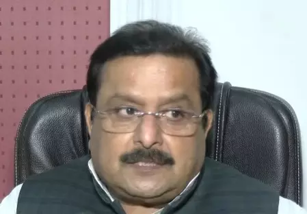 देश में राहुल गांधी और प्रदेश में तेजस्वी यादव को जनता गंभीरता से नहीं लेती: हर्षवर्धन सिंह देश में राहुल गांधी और प्रदेश में तेजस्वी यादव को जनता गंभीरता से नहीं लेती: हर्षवर्धन सिंह