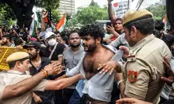 CJP संसद मार्च पर जांच- सुप्रीम कोर्ट के पूर्व जज की अगुवाई में आज बनेगी कमेटी CJP संसद मार्च पर जांच- सुप्रीम कोर्ट के पूर्व जज की अगुवाई में आज बनेगी कमेटी