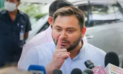 तेजस्वी यादव के लोक भवन मार्च के बाद राजद प्रतिनिधिमंडल ने राज्यपाल को सौंपा ज्ञापन, छात्रों और युवाओं के मुद्दे उठाए तेजस्वी यादव के लोक भवन मार्च के बाद राजद प्रतिनिधिमंडल ने राज्यपाल को सौंपा ज्ञापन, छात्रों और युवाओं के मुद्दे उठाए