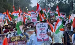 झारखंडः जेएसएससी-सीजीएल रद्द करने के विरोध में चयनित अभ्यर्थियों ने निकाली तिरंगा यात्रा, फैसला वापस लेने की मांग
