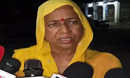 लखनऊ में विधायक ने मंदिर में भेदभाव का लगाया आरोप, बोलीं- मंदिर प्रशासन ने उचित व्यवहार नहीं किया लखनऊ में विधायक ने मंदिर में भेदभाव का लगाया आरोप, बोलीं- मंदिर प्रशासन ने उचित व्यवहार नहीं किया