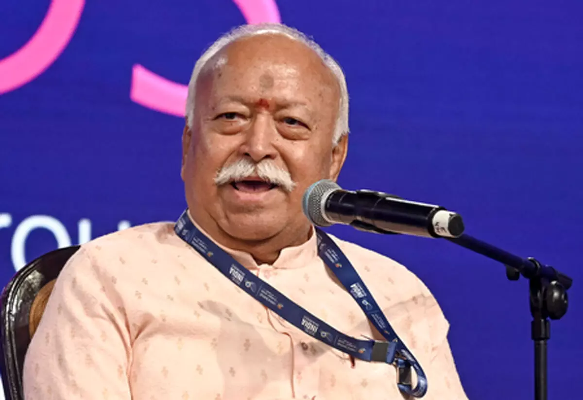 आरएसएस प्रमुख 25 अगस्त से तीन देशों का करेंगे दौरा, वसुधैव कुटुंबकम का देंगे संदेश आरएसएस प्रमुख 25 अगस्त से तीन देशों का करेंगे दौरा, वसुधैव कुटुंबकम का देंगे संदेश
