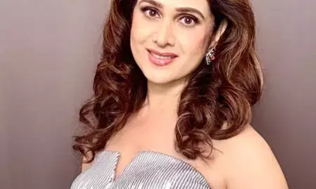 सास-बहू के रिश्ते पर बोलीं मीनाक्षी शेषाद्रि सास-बहू के रिश्ते पर बोलीं मीनाक्षी शेषाद्रि
