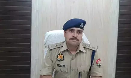 यूपी: शराब के नशे में पिता ने बेटी के सिर में मारी गोली, हुई मौत यूपी: शराब के नशे में पिता ने बेटी के सिर में मारी गोली, हुई मौत