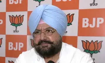 पंजाब बंद से लेकर कानून व्यवस्था तक, भाजपा नेता फतेह जंग बाजवा ने आप सरकार को घेरा पंजाब बंद से लेकर कानून व्यवस्था तक, भाजपा नेता फतेह जंग बाजवा ने आप सरकार को घेरा