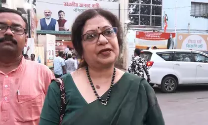 बंगाल में घुसपैठ पर सियासत तेज, बीएसएफ को जमीन न देने पर घिरी पूर्व ममता सरकार बंगाल में घुसपैठ पर सियासत तेज, बीएसएफ को जमीन न देने पर घिरी पूर्व ममता सरकार
