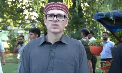 उमर अब्दुल्ला ने नीट टॉपर्स को किया सम्मानित, सरकारी स्कूल का किया ई-उद्घाटन उमर अब्दुल्ला ने नीट टॉपर्स को किया सम्मानित, सरकारी स्कूल का किया ई-उद्घाटन