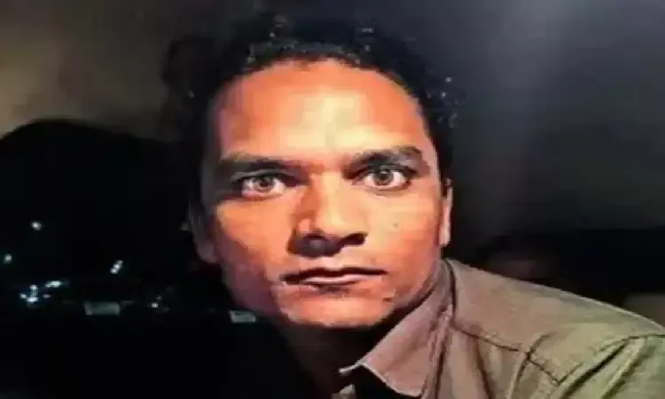 मुंबई में किन्नर के भेष में युवक ने घर में घुसकर एयरहोस्टेस से किया दुष्कर्म, पुलिस ने किया गिरफ्तार मुंबई में किन्नर के भेष में युवक ने घर में घुसकर एयरहोस्टेस से किया दुष्कर्म, पुलिस ने किया गिरफ्तार
