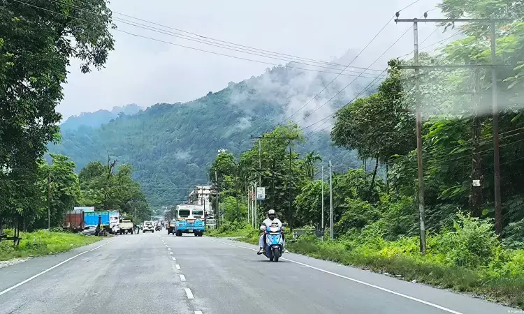 असम में क्यों हो रहा है इतना निवेश असम में क्यों हो रहा है इतना निवेश