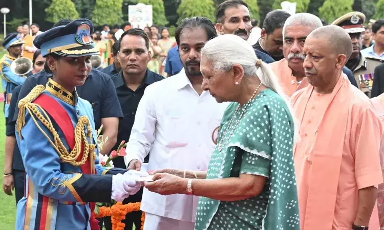 सात साल से ज्यादा समय से यूपी की राज्यपाल हैं आनंदीबेन पटेल, क्या कहता है संविधान? सात साल से ज्यादा समय से यूपी की राज्यपाल हैं आनंदीबेन पटेल, क्या कहता है संविधान?