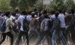 राहुल गांधी के कार्यक्रम से पहले पुणे में बवाल, एनएसयूआई-एबीवीपी कार्यकर्ताओं में झड़प, पुलिस ने कई लोगों को हिरासत में लिया