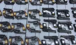 गोलीबारी के बाद ऑस्ट्रेलिया में बंदूक कानून सख्त गोलीबारी के बाद ऑस्ट्रेलिया में बंदूक कानून सख्त