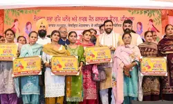 हरियाणा सीएम का पंजाब मुख्यमंत्री पर तंज, बोले- जोक्स सुना कर टाइम पास कर रहे भगवंत मान हरियाणा सीएम का पंजाब मुख्यमंत्री पर तंज, बोले- जोक्स सुना कर टाइम पास कर रहे भगवंत मान