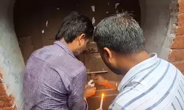 उत्तर प्रदेश: सीतापुर में खाली हुआ शहर कांग्रेस कमेटी कार्यालय, प्रशासन ने लिया कब्जा उत्तर प्रदेश: सीतापुर में खाली हुआ शहर कांग्रेस कमेटी कार्यालय, प्रशासन ने लिया कब्जा