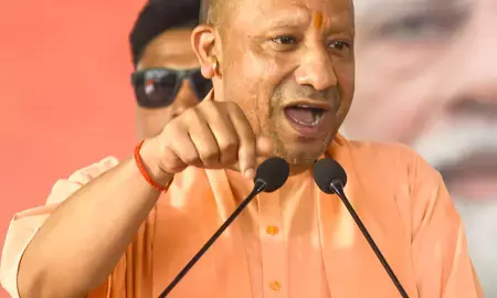 एनसीआर में बढ़ते वायु प्रदूषण को लेकर सीएम योगी ने दिए निर्देश, अधिकारियों ने बैठक कर बनाई रणनीति एनसीआर में बढ़ते वायु प्रदूषण को लेकर सीएम योगी ने दिए निर्देश, अधिकारियों ने बैठक कर बनाई रणनीति