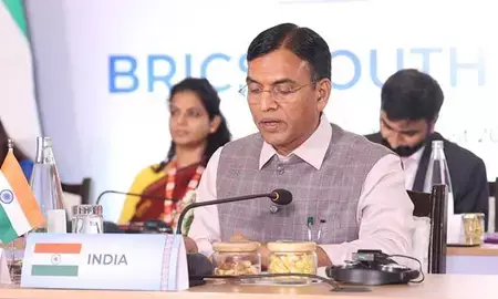 विशाखापत्तनम में ब्रिक्स के युवा कार्य मंत्रियों की बैठक, विकास कार्यों में युवाओं के सहयोग और भागीदारी को मजबूत करने पर जोर विशाखापत्तनम में ब्रिक्स के युवा कार्य मंत्रियों की बैठक, विकास कार्यों में युवाओं के सहयोग और भागीदारी को मजबूत करने पर जोर
