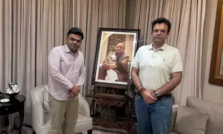 जय शाह ने रोहन जेटली से मुलाकात की, अरुण जेटली को पुण्यतिथि की पूर्व संध्या पर श्रद्धांजलि दी जय शाह ने रोहन जेटली से मुलाकात की, अरुण जेटली को पुण्यतिथि की पूर्व संध्या पर श्रद्धांजलि दी