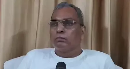 अयोध्या में मछली भोज पर सियासी घमासान, ओपी राजभर और नरेंद्र कश्यप ने कांग्रेस पर उठाए सवाल अयोध्या में मछली भोज पर सियासी घमासान, ओपी राजभर और नरेंद्र कश्यप ने कांग्रेस पर उठाए सवाल