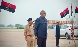 ज्ञानेश कुमार बोले- हम यूपी के मतदाताओं को संदेश देने के लिए आए हैं, युवाओं-बीएलओ से करेंगे सीधा संवाद ज्ञानेश कुमार बोले- हम यूपी के मतदाताओं को संदेश देने के लिए आए हैं, युवाओं-बीएलओ से करेंगे सीधा संवाद