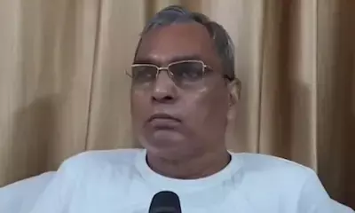 अयोध्या में मछली भोज पर सियासी घमासान, ओपी राजभर और नरेंद्र कश्यप ने कांग्रेस पर उठाए सवाल अयोध्या में मछली भोज पर सियासी घमासान, ओपी राजभर और नरेंद्र कश्यप ने कांग्रेस पर उठाए सवाल