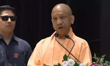 हनुमानगढ़ी में दर्शन के बाद मछली की दावत उड़ाते हैं और फिर राम-राम चिल्लाते हैं, सीएम योगी का अजय राय पर तंज हनुमानगढ़ी में दर्शन के बाद मछली की दावत उड़ाते हैं और फिर राम-राम चिल्लाते हैं, सीएम योगी का अजय राय पर तंज