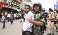 बिहार: पटना में छात्रों का प्रदर्शन हुआ हिंसक, डीएसपी घायल