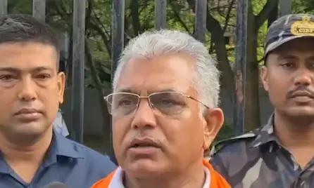 जनगणना को लेकर ममता बनर्जी के बयान पर भड़के दिलीप घोष, बोले-वे कालीघाट में चुपचाप बैठें जनगणना को लेकर ममता बनर्जी के बयान पर भड़के दिलीप घोष, बोले-वे कालीघाट में चुपचाप बैठें