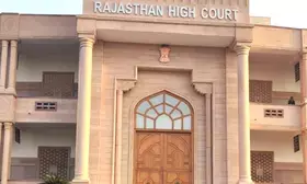 राजस्थान हाई कोर्ट का बड़ा फैसला: स्कूलों में जंक फूड पर रोक, कैंटीन और 50 मीटर दायरे में बिक्री बैन