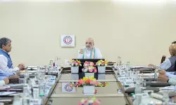 गृह मंत्री की टिप्पणी का एनडीए नेताओं ने किया समर्थन, कहा- घुसपैठ विरोधी रुख राष्ट्रीय सुरक्षा के लिए अहम गृह मंत्री की टिप्पणी का एनडीए नेताओं ने किया समर्थन, कहा- घुसपैठ विरोधी रुख राष्ट्रीय सुरक्षा के लिए अहम