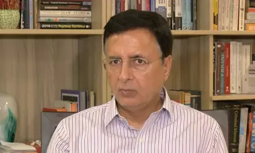 भारत का आईटी हब ‘गुरुग्राम’ अब बाढ़ वाला हब बन गया : रणदीप सिंह सुरजेवाला भारत का आईटी हब ‘गुरुग्राम’ अब बाढ़ वाला हब बन गया : रणदीप सिंह सुरजेवाला