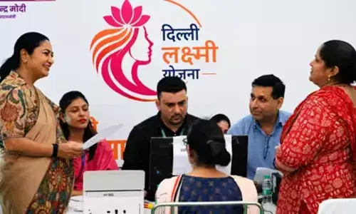 रक्षाबंधन से पहले दिल्ली की महिलाओं को 2500 रुपये का तोहफा, आज मिलेगी लक्ष्मी योजना की पहली किश्त