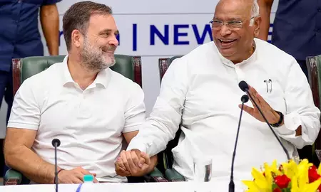 समृद्ध संस्कृति के उत्सव ओणम की राहुल गांधी और मल्लिकार्जुन खड़गे समेत कई नेताओं ने दी शुभकामनाएं समृद्ध संस्कृति के उत्सव ओणम की राहुल गांधी और मल्लिकार्जुन खड़गे समेत कई नेताओं ने दी शुभकामनाएं