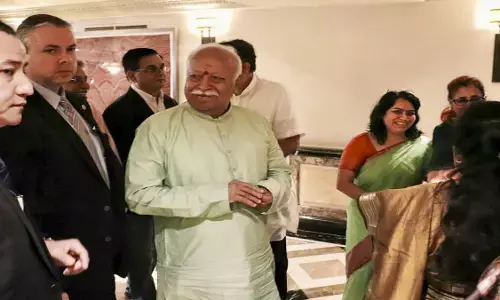 न्यूयॉर्क पहुंचे RSS प्रमुख मोहन भागवत, 17 दिन के विदेश दौरे पर फोकस; मेयर ममदानी ने जताया विरोध