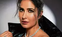 कैटरीना कैफ पहली बार पब्लिक में दिखी मां बनने के बाद कैटरीना कैफ पहली बार पब्लिक में दिखी मां बनने के बाद
