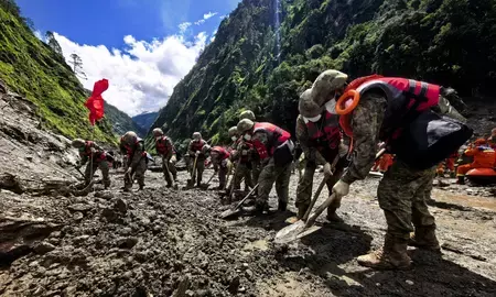 नेपाल बाढ़ : 149 भारतीय नागरिक चीन से नेपाल सुरक्षित पहुंचे, विदेश मंत्रालय के प्रवक्ता ने दी जानकारी नेपाल बाढ़ : 149 भारतीय नागरिक चीन से नेपाल सुरक्षित पहुंचे, विदेश मंत्रालय के प्रवक्ता ने दी जानकारी