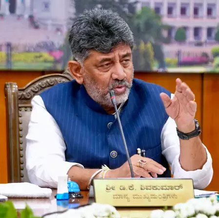 कर्नाटक: मंत्री बी. नागेंद्र ने दिया इस्तीफा, हाईकमान से चर्चा के बाद फैसला लेंगे डीके शिवकुमार कर्नाटक: मंत्री बी. नागेंद्र ने दिया इस्तीफा, हाईकमान से चर्चा के बाद फैसला लेंगे डीके शिवकुमार