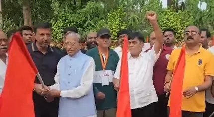 राष्ट्रीय खेल दिवस पर पटना में फिट इंडिया के तहत दौड़ का आयोजन, पूर्व राज्यपाल गंगा प्रसाद और मंत्री रामकृपाल यादव रहे उपस्थित राष्ट्रीय खेल दिवस पर पटना में फिट इंडिया के तहत दौड़ का आयोजन, पूर्व राज्यपाल गंगा प्रसाद और मंत्री रामकृपाल यादव रहे उपस्थित