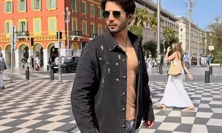 एक्टर का कोई मीडियम नहीं होता, बस ईमानदारी से काम करना चाहिए: जान खान एक्टर का कोई मीडियम नहीं होता, बस ईमानदारी से काम करना चाहिए: जान खान