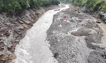 नेपाल : 114 भारतीयों को सुरक्षित बचाया गया