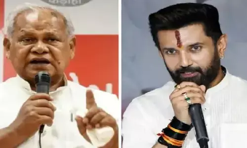 आरक्षण पर एनडीए में घमासान, चिराग पासवान ने जीतन राम मांझी और उनके बेटे के इस्तीफे की मांग की आरक्षण पर एनडीए में घमासान, चिराग पासवान ने जीतन राम मांझी और उनके बेटे के इस्तीफे की मांग की