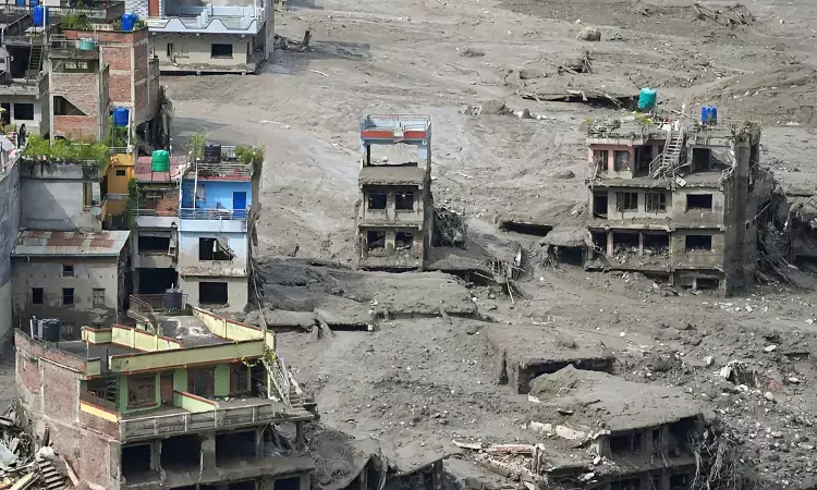 नेपाल जलप्रलय: 584 मौत का आंकड़ा पहुंचा, 2482 लोग लापता; ईशा फाउंडेशन के 77 तीर्थयात्री अब भी गायब नेपाल जलप्रलय: 584 मौत का आंकड़ा पहुंचा, 2482 लोग लापता; ईशा फाउंडेशन के 77 तीर्थयात्री अब भी गायब