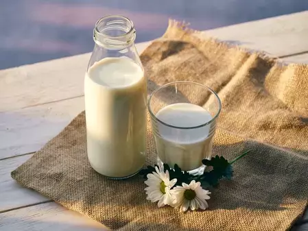 क्या आपकी कैल्शियम की पूर्ति पर्याप्त है? जानिए स्रोत, फायदे और रोजाना कितनी जरूरत