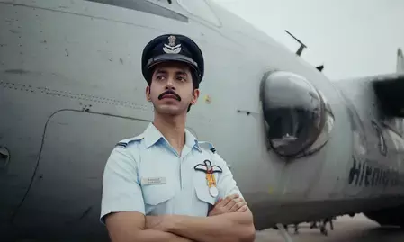 मिहिर आहूजा : ऑपरेशन सफेद सागर फिल्म के लिए एयरफोर्स ऑफिसर का किरदार सीखा, सैल्यूट से लेकर चलने तक का तरीका