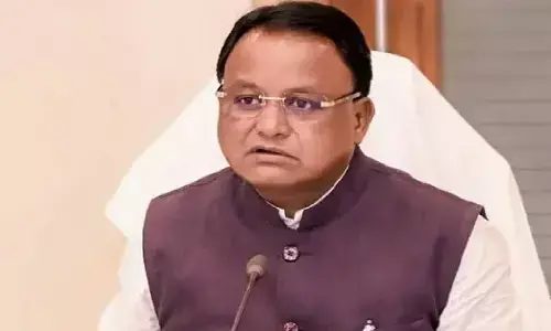 तलाकशुदा पत्नी को गुजारा-भत्ता नहीं दी तो सैलरी से कटेगी रकम, ओडिशा सरकार का बड़ा आदेश तलाकशुदा पत्नी को गुजारा-भत्ता नहीं दी तो सैलरी से कटेगी रकम, ओडिशा सरकार का बड़ा आदेश